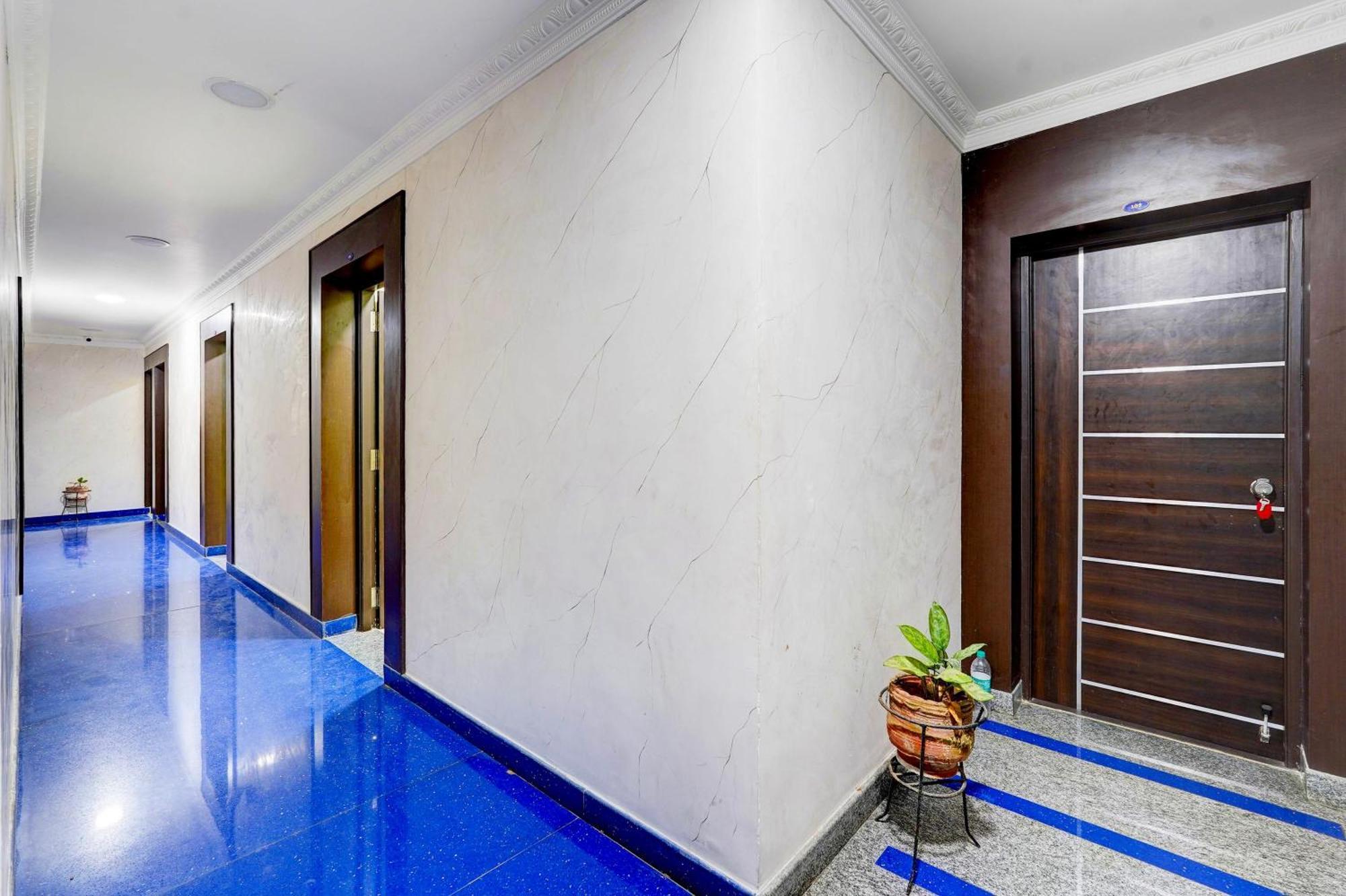 Super Hotel O Perungalathur Near Bus Stand Csennai Kültér fotó